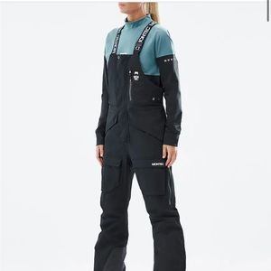 Montec Snowboarding/Skiing Bibs, Size: M Color: Black